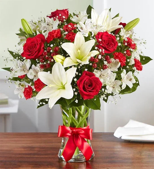 Fields of Europe® Bliss Bouquet - Black Petals