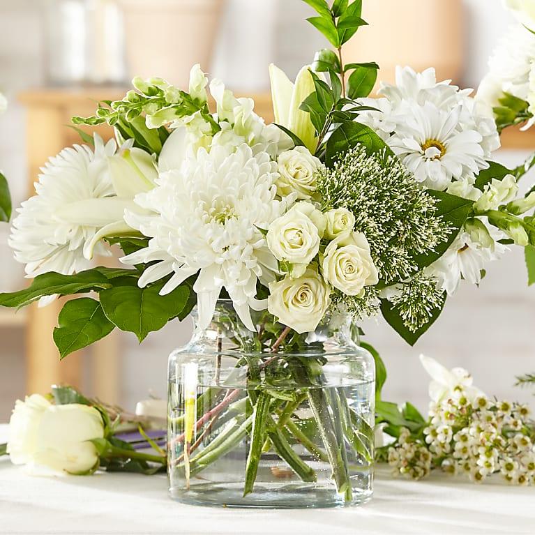 Classic Ivory – A Florist Original - Black Petals