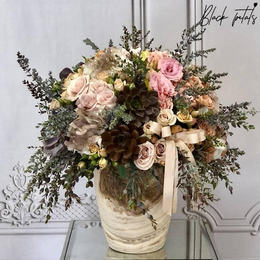 Vintage Affair - Black Petals