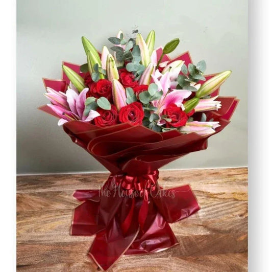 Thinking about you flower bouquet - Black Petals