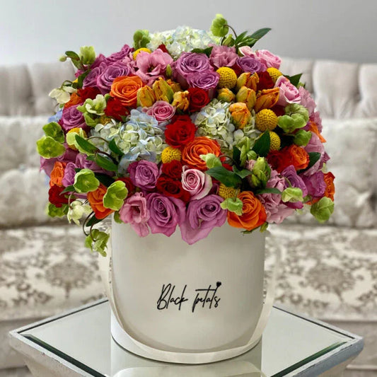 Perfect Colors Bouquet - Black Petals