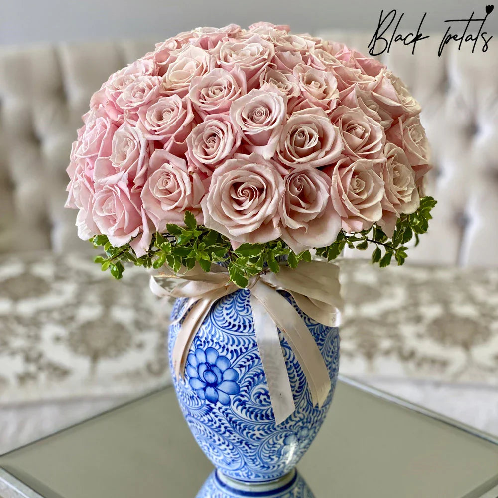 75 BP Sweet Eksimo Roses In A toile Vase - Black Petals