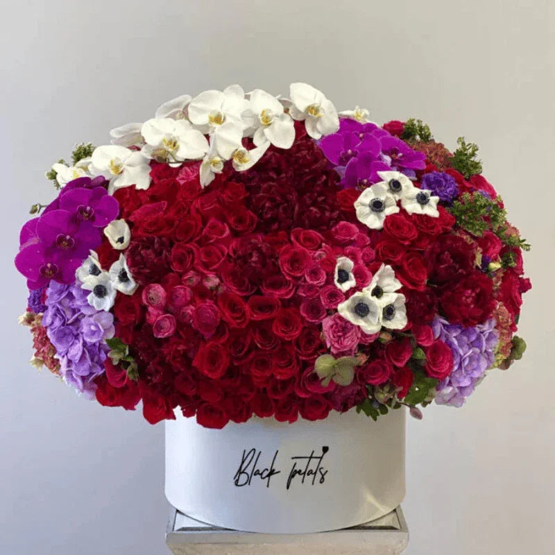 Grandiose Luxury Love Box - Black Petals