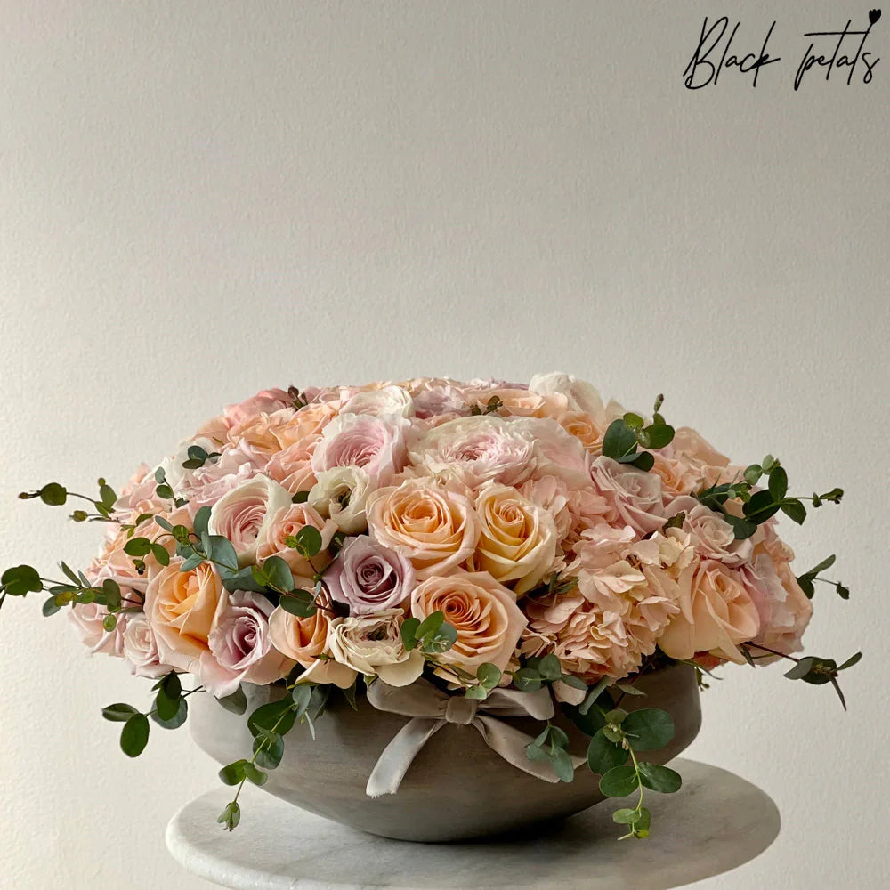 Pretty In Peach - Black Petals